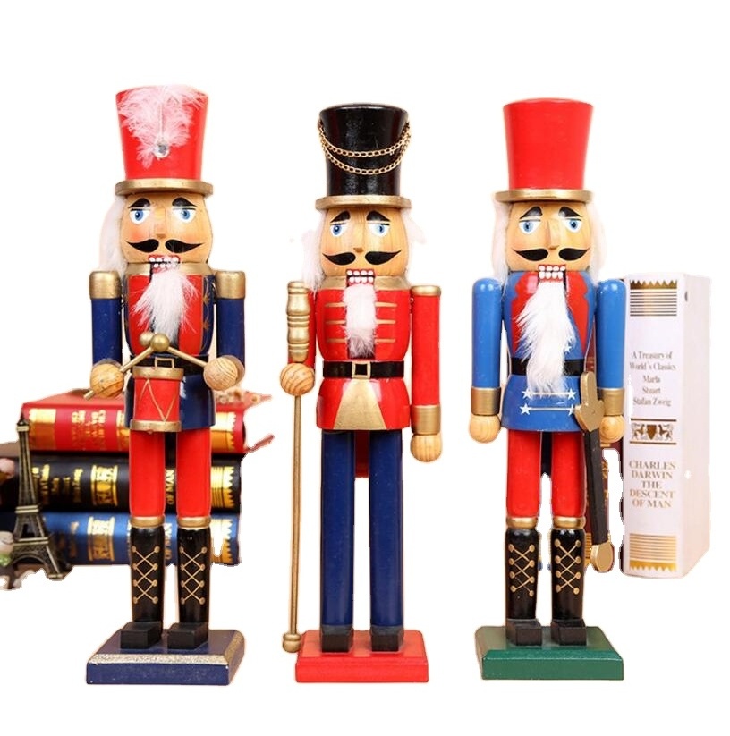 Nordic Style Wooden Figurines Giant Outdoor Christmas Nutcracker Decoration