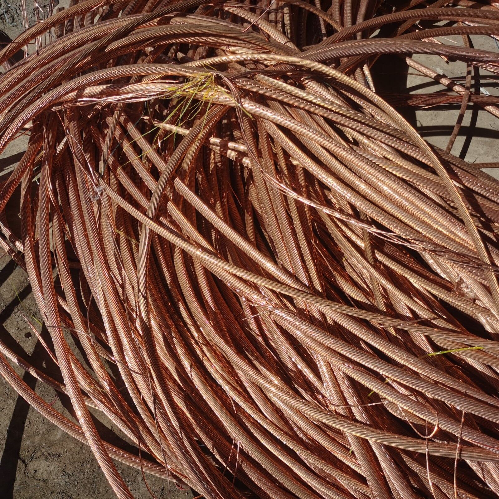 Top Quality 99.99% High Purity Copper Wire Scrap/Copper Scrap with Hot Selling at a Low Price bulk delivery worldwide