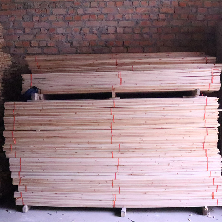 100% natural Pine sawn timber/lumber wood with very Competitive Price