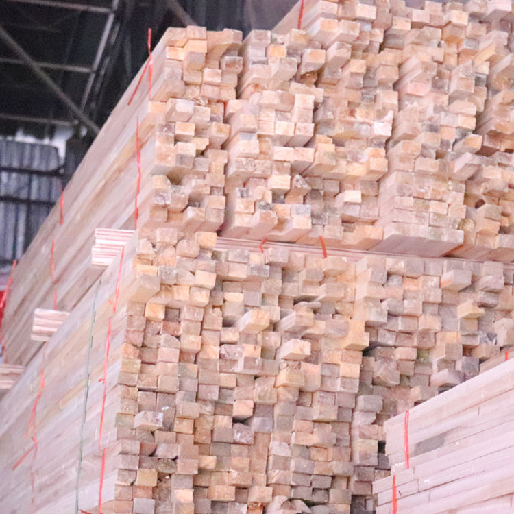 100% natural Pine sawn timber/lumber wood with very Competitive Price