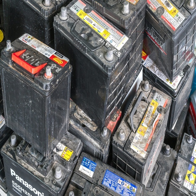 Available Lead battery scrap/Used Car Battery Scrap/Drained Lead-Acid Battery for Wholesale for sale