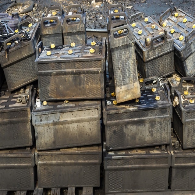 Available Lead battery scrap/Used Car Battery Scrap/Drained Lead-Acid Battery for Wholesale for sale