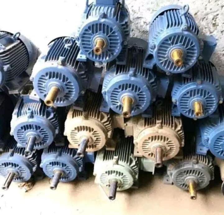 Selling Used Electric motor scraps USED ELECTRIC MOTOR SCRAP TRANSFORMER AND ALTERNATOR FOR SALE Copper Transformer Scrap Used