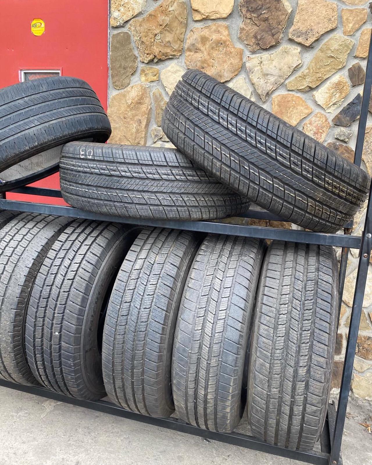 Fairly Used Tires / Tyres For Wholesale Semi light truck tires for sale to california usa with fast delivery