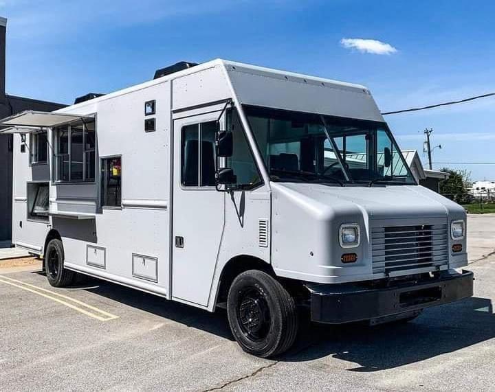 Fully Equipped Used Mobile Food Truck food cart inused food truck trailer for sale mobile fruit and vending trailer with fridge