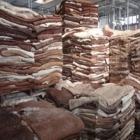 high Quality Cheapest Price Dry And Wet Salted Cow Hides / Skins / Animal Cattle Hides