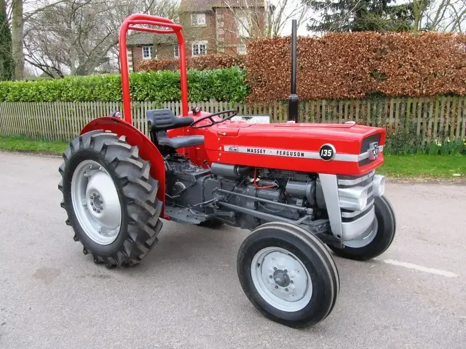 Used Massey Ferguson 385 2wd Farm Cheap Fairly used Massey Ferguson MF 290 wheels agricultural Tractor Tractor For Spare Parts