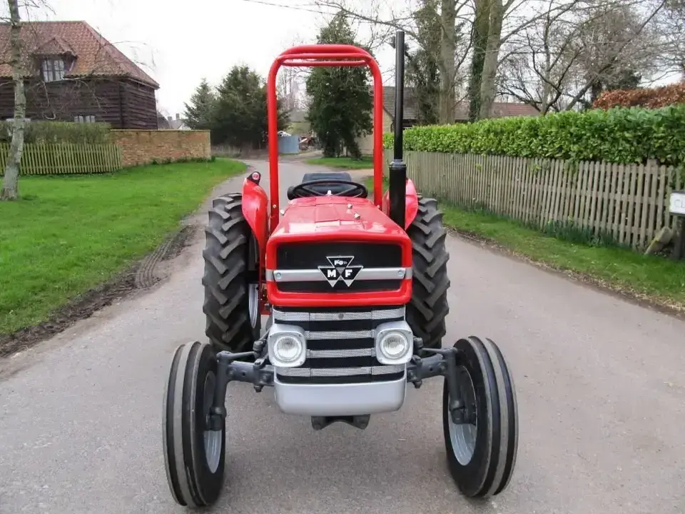 Used Massey Ferguson 385 2wd Farm Cheap Fairly used Massey Ferguson MF 290 wheels agricultural Tractor Tractor For Spare Parts