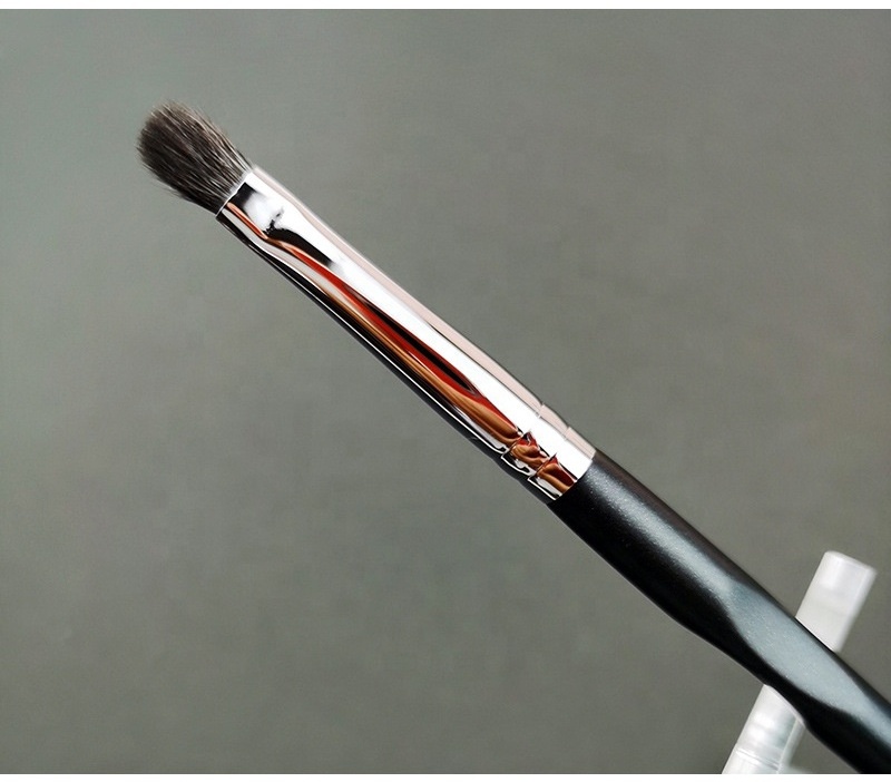 Pro Mini Eye Shader Brush Precise Eye Shader Makeup Brush with Natural Goat Hair