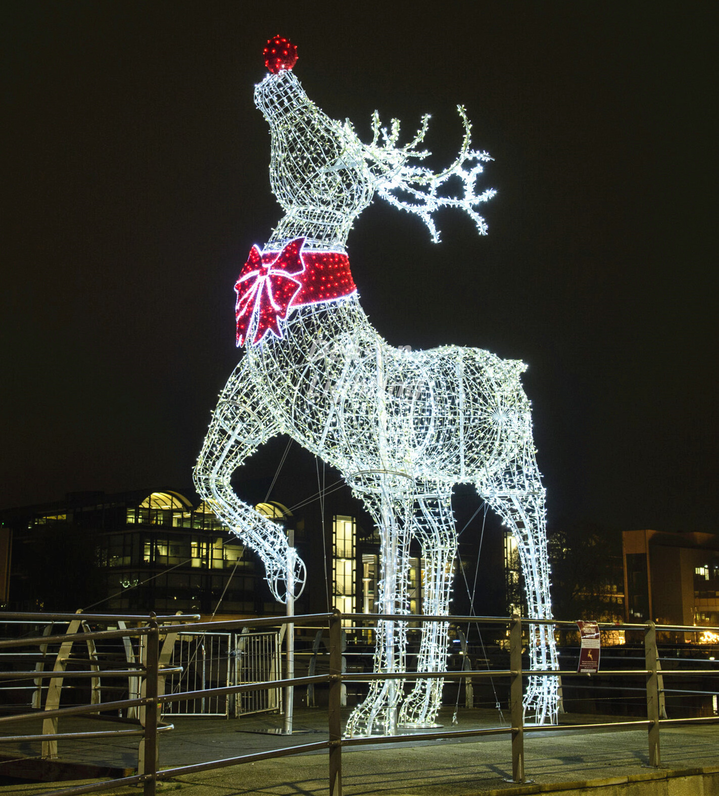 large lighted reindeer christmas decoration