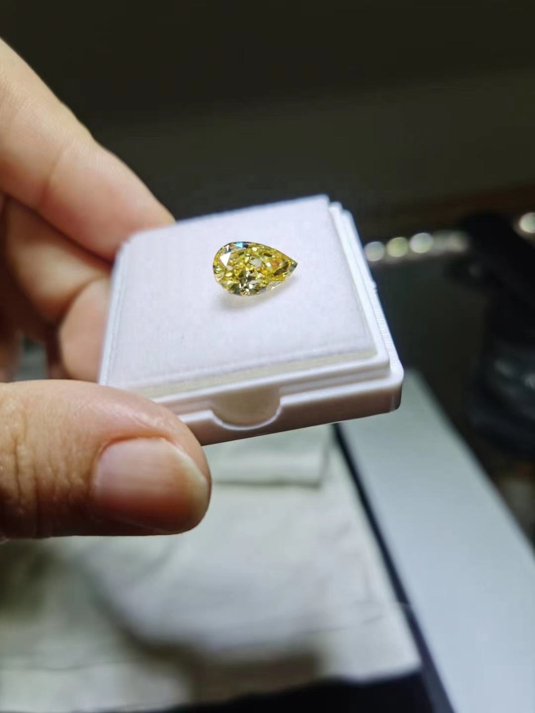 Double Jewelry Yellow Color Pear Loose Moissanite Diamonds Natural Light Yellow Gra Moissanite With Gra Certificate