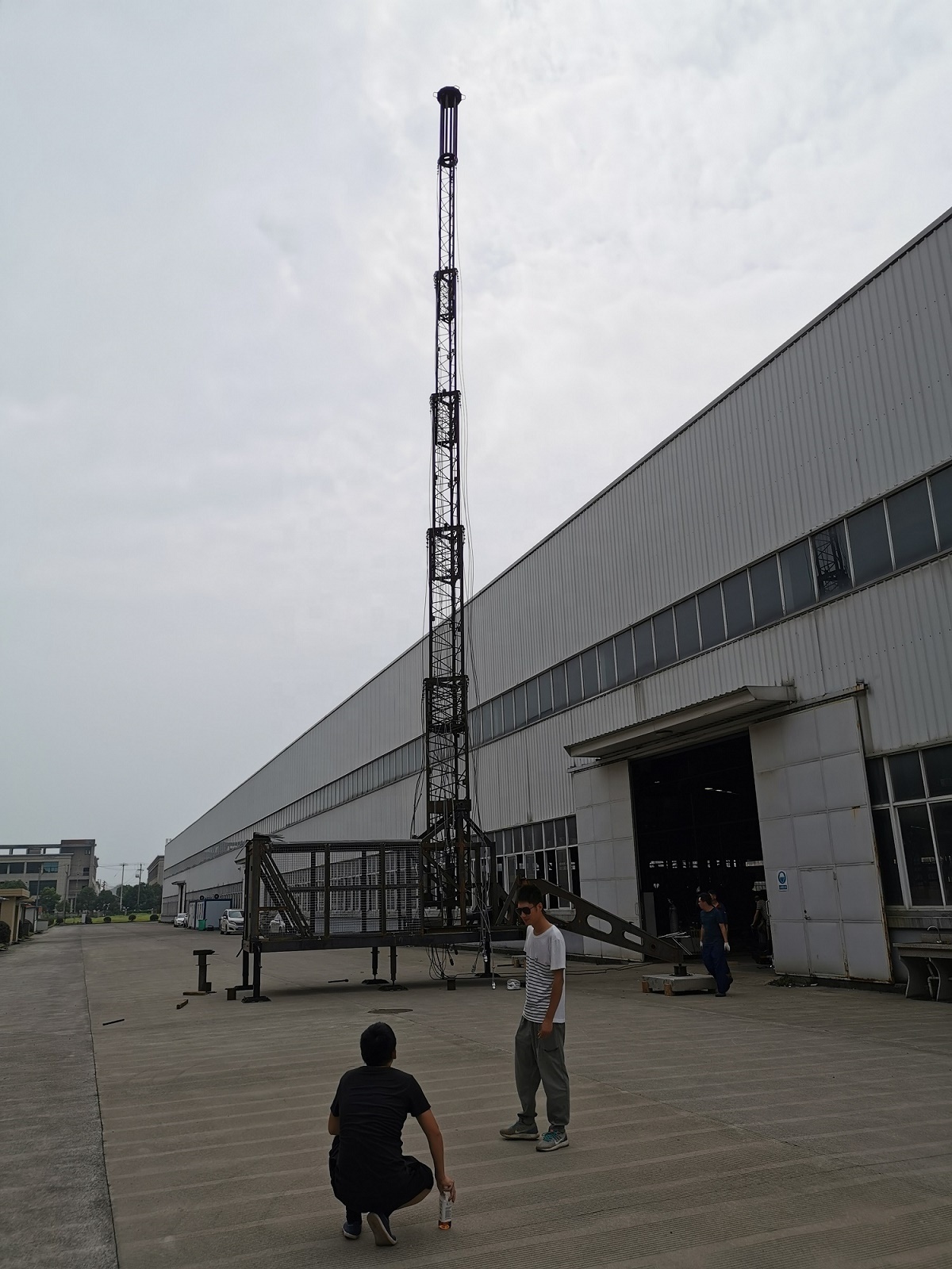 Wholesale Cheap Price Portable COW Cell On Wheels Light Telescopic Mast .