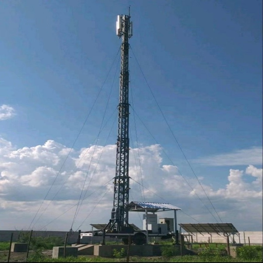 Easy Handling Cell On Wheels On Heavy Trailer