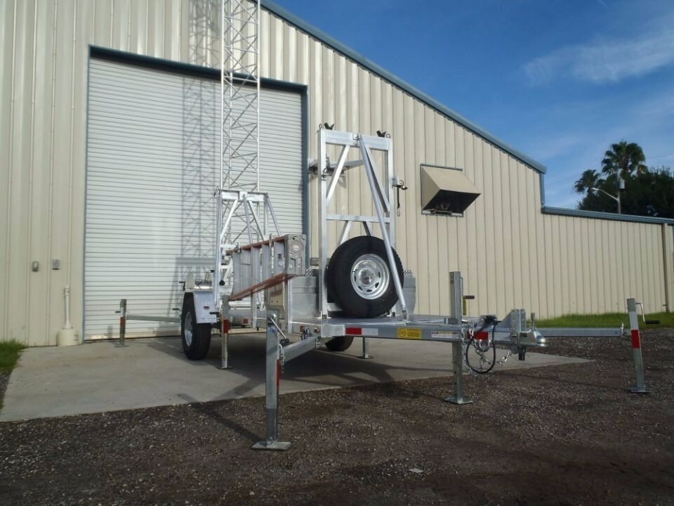 Telescopic Towers Cell on Wheels Trailer Tower