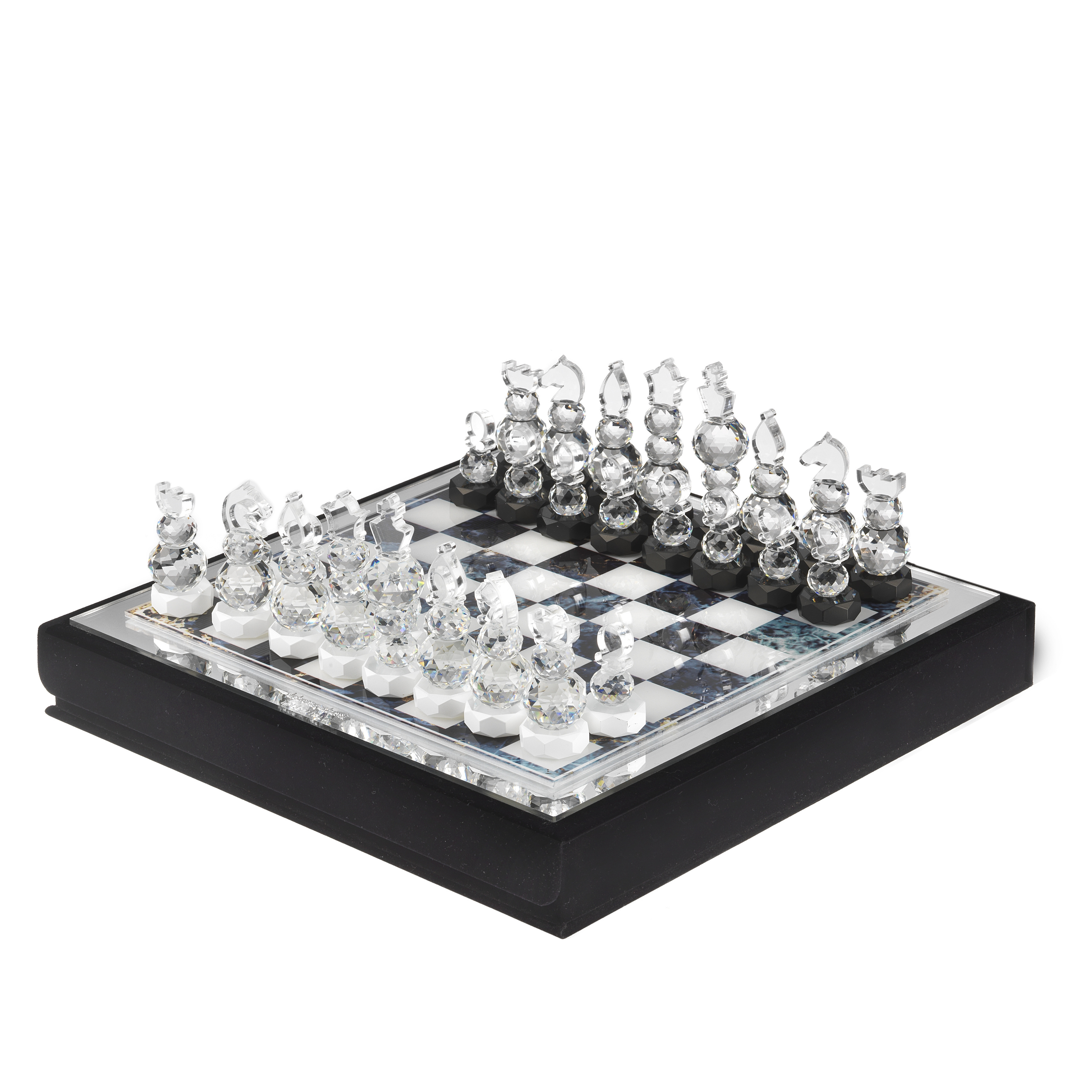 chess in crystal with velvet box black in plex marble effect