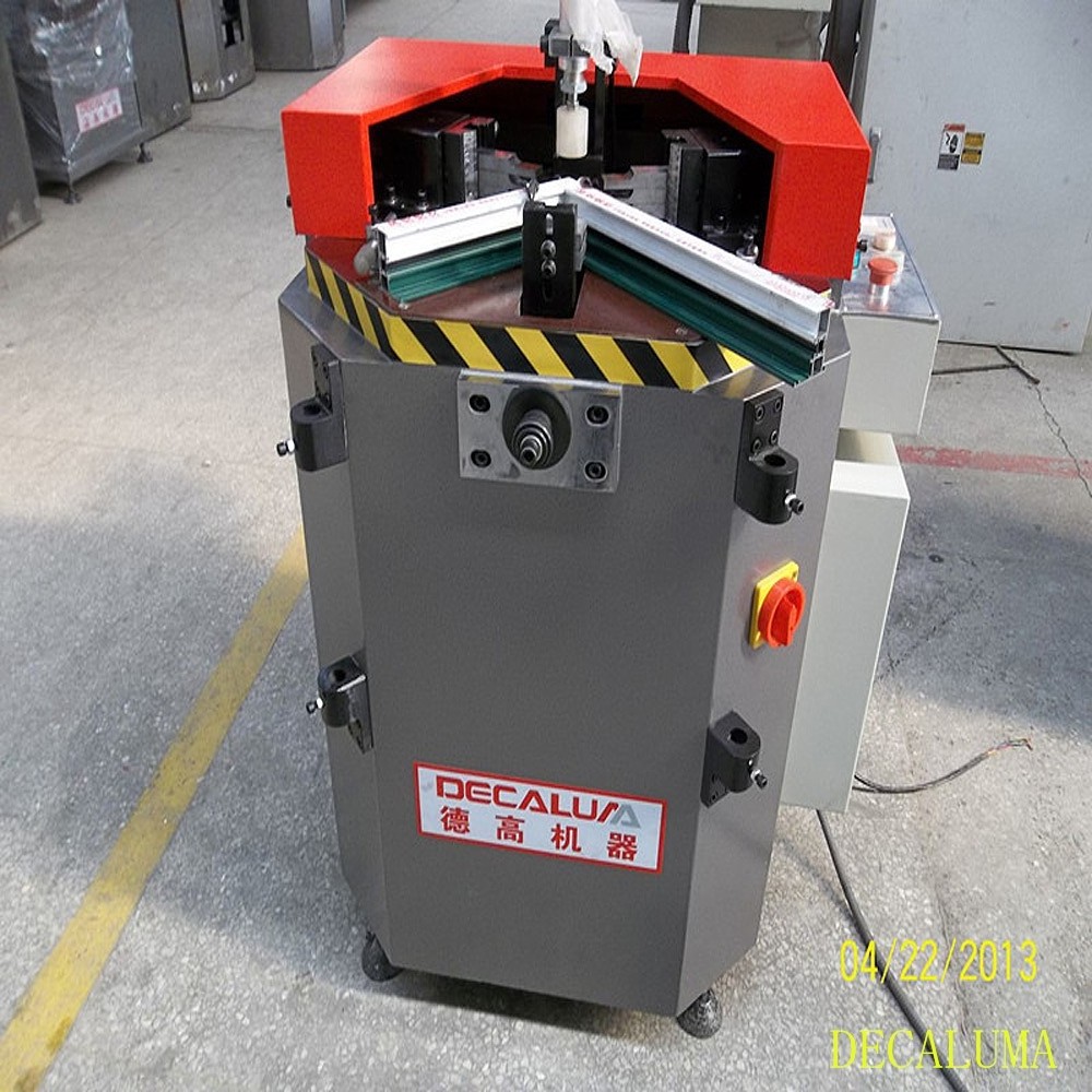 China good price Aluminium window door making corner crimping Machine LZJ-120E