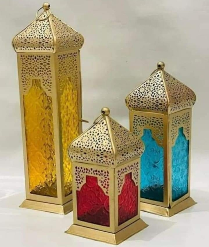 Metal Gold Color Moroccan Lantern High Class Quality Handmade Wholesale Candle Holder Ramadan lantern for decoration