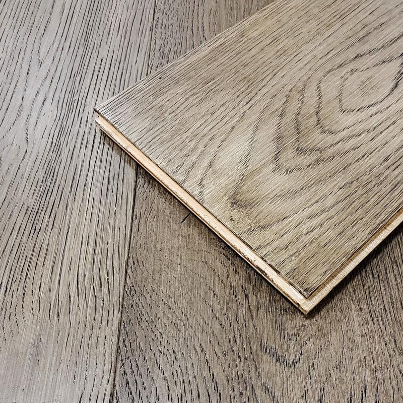 Premium Wood Wire Brushed Solid Hardwood Flooring Oak European Wood Engineered Flooring