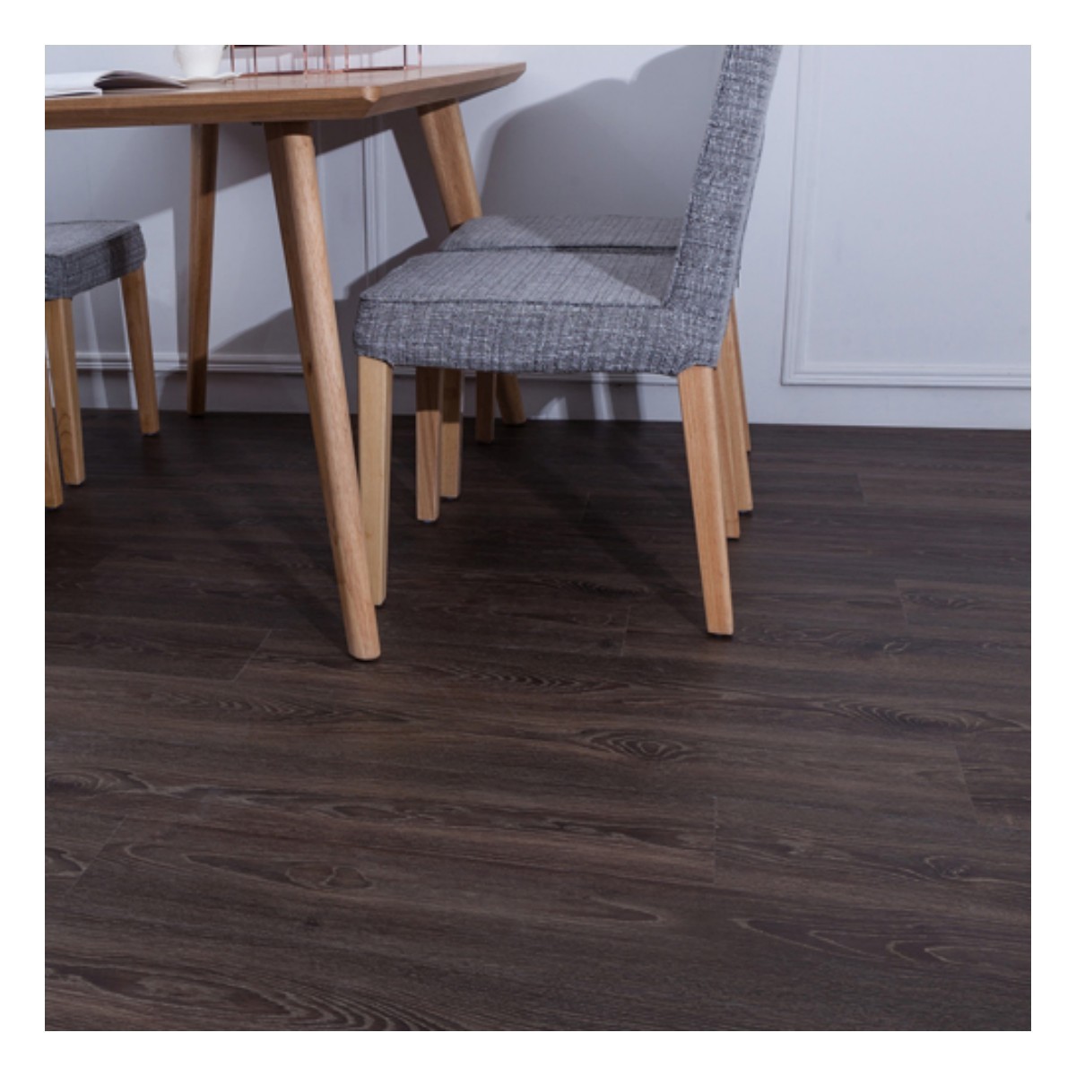 waterproof light oak Modern Distressed plastic vinyl plank rigid core vinyl click PVC tile spc flooring