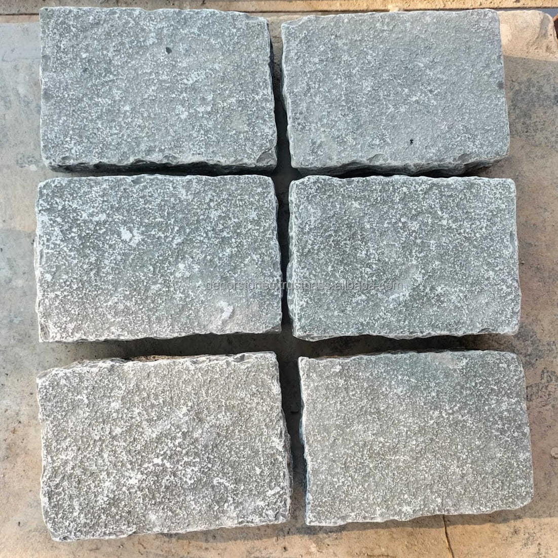 High Quality Tandur Grey Limestone Tumbled Cobble Stone Pavers 14x20x5/7 cm Outdoor Garden Pathways Driveway Paving Stone Patio