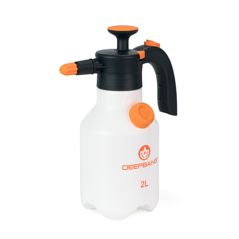 High End Wholesale Plastic Manual Pressure White Multi-purpose 2L Pump Sprayer with Safety Valve For Garden Agricultural