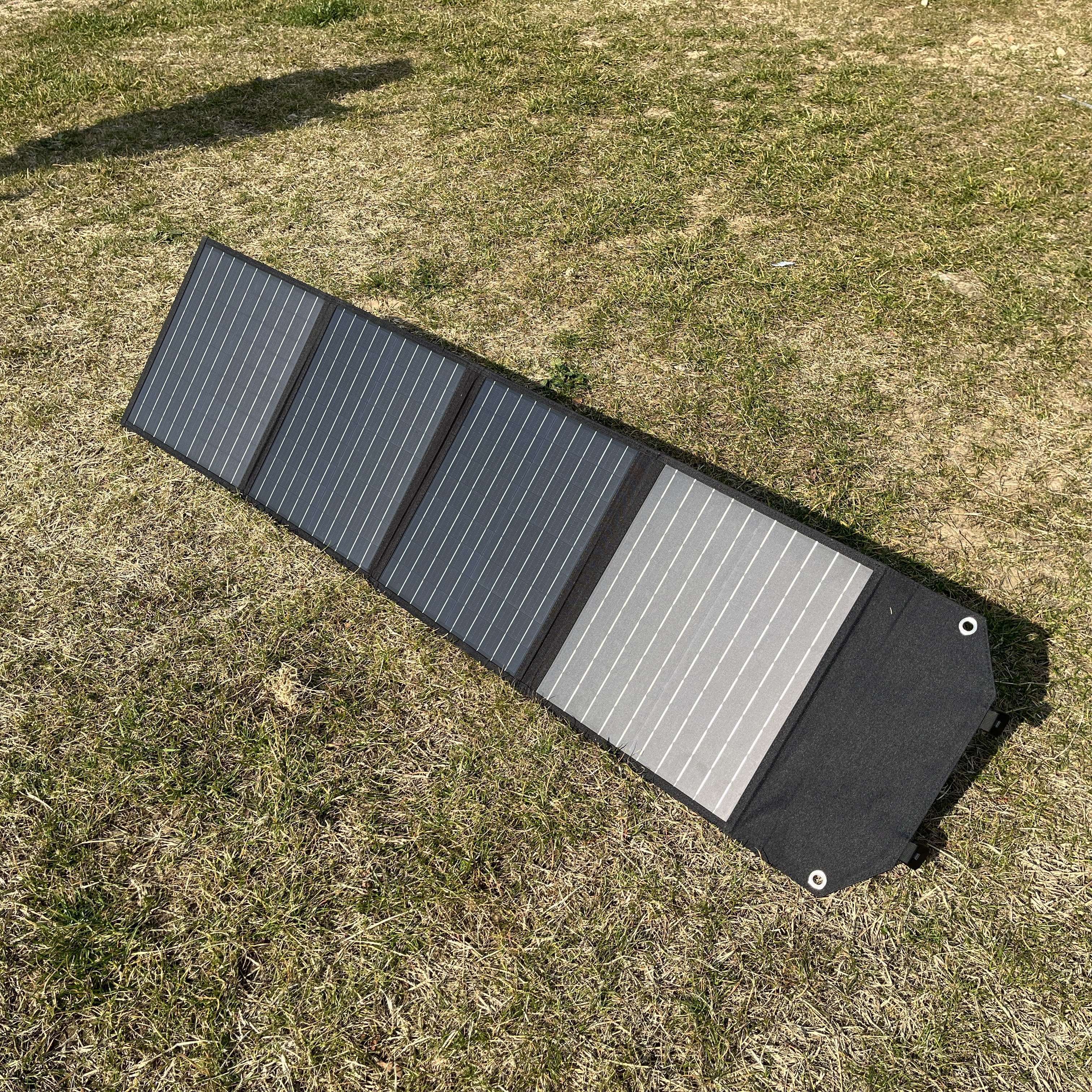 Foldable US Solar Cell Solar Charger with USB Outputs for Phones 100W Portable Solar Panel for 500w 1000w power station