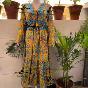 New Design Vintage Floral Long Dresses Vintage Boho Gypsy Hippie Women Light Weight Dress Indian One Piece Attire