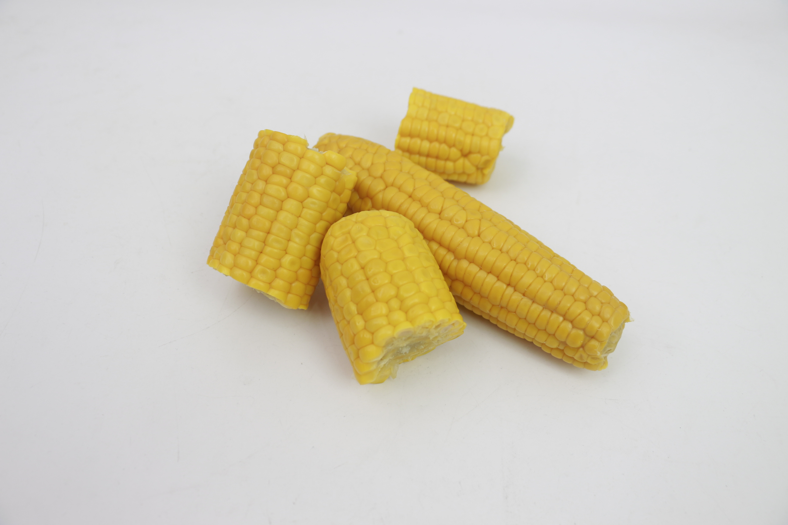 wholesale non-GMO high-quality  vacuum-sealed fruit yellow corn sweet corn