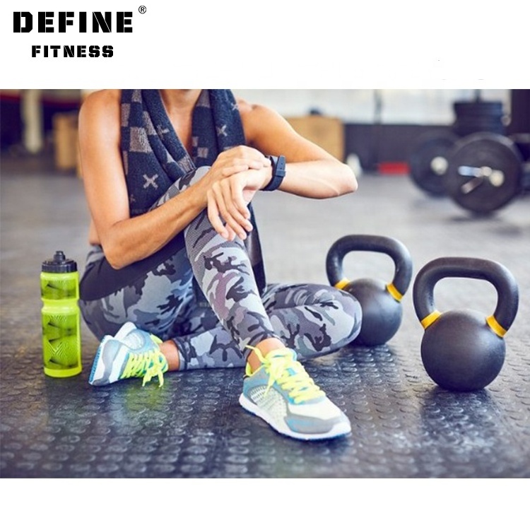 DEFINE FITNESS Gravity Powder Coated Cast Iron Kettlebell With Color Strip