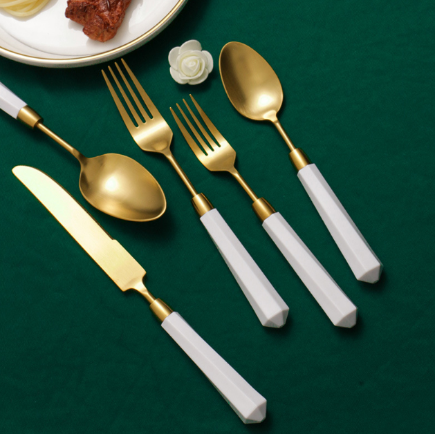 DFU106 8/10 Detachable Flatware Sets Stainless Steel Fork Knife And Spoon With Clear Acrylic Spiral Handle PVD Gold Bras Cutlery