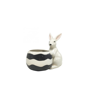 2023 Easter Factory Hot Selling Ceramic Rabbit Flower Pot Home Decoration for Garden Nursery Floor Usage Planter for Garden Pots