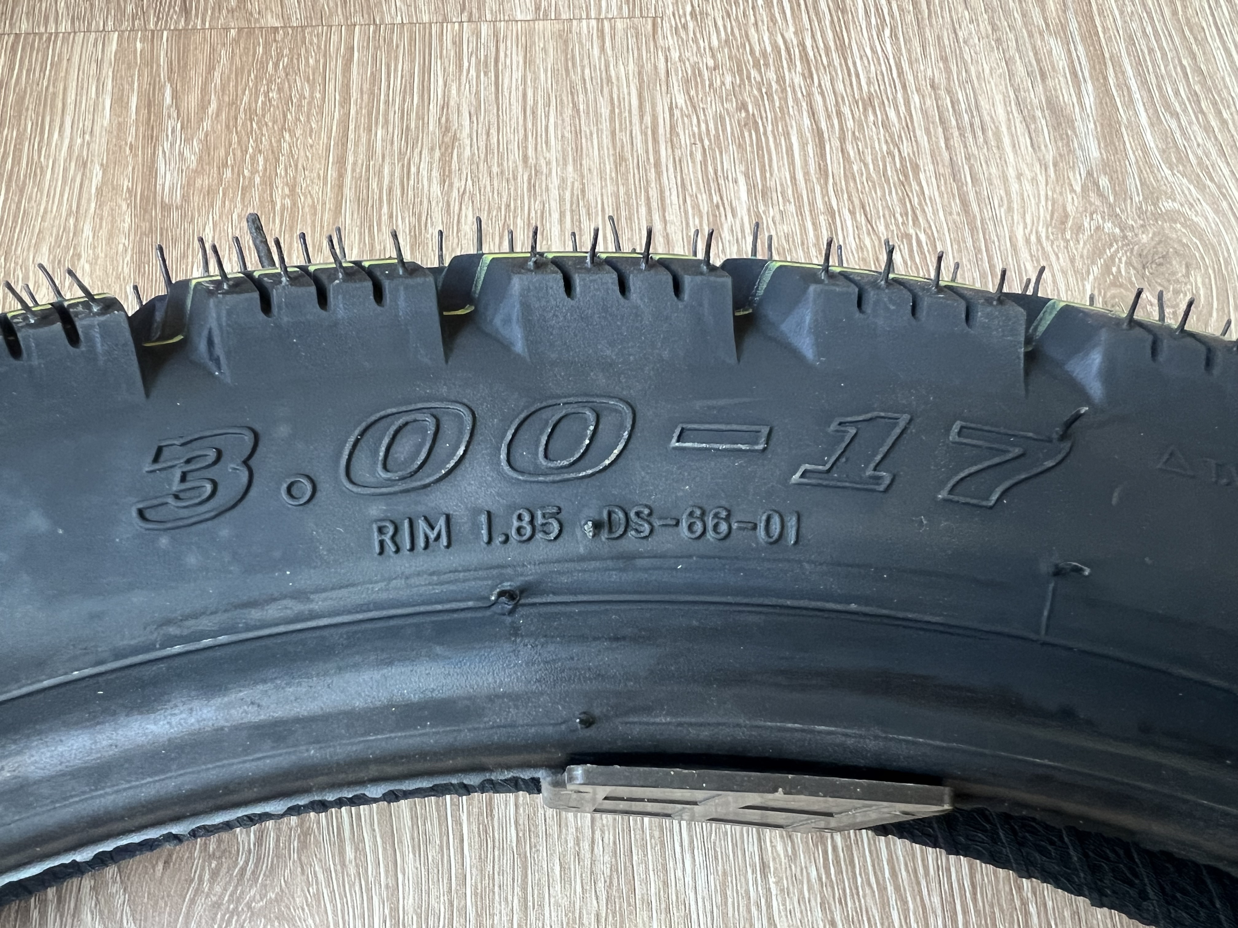 motorcycle tubeless tires 14'17'18'19'21  motorcycle tires 100/80-18