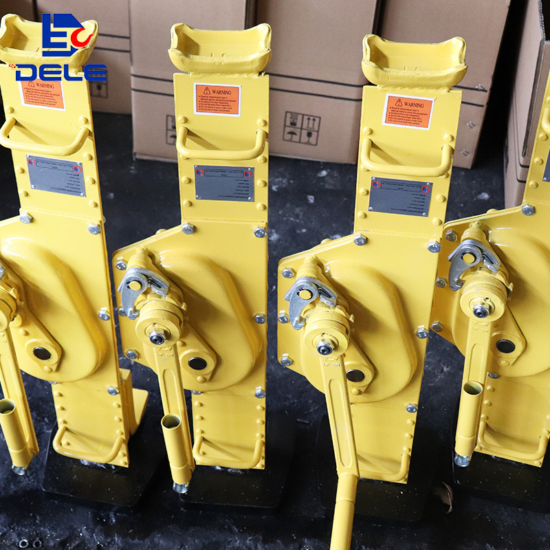 Mechanical Steel Jack Lifting Jack Ratchet Toe Jack for hot sale