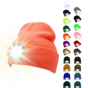 LED Beanie Hat with Light USB Rechargeable 4 LED Headlamp Cap Knitted Night Lighted Winter Hat Flashlight for running climbing