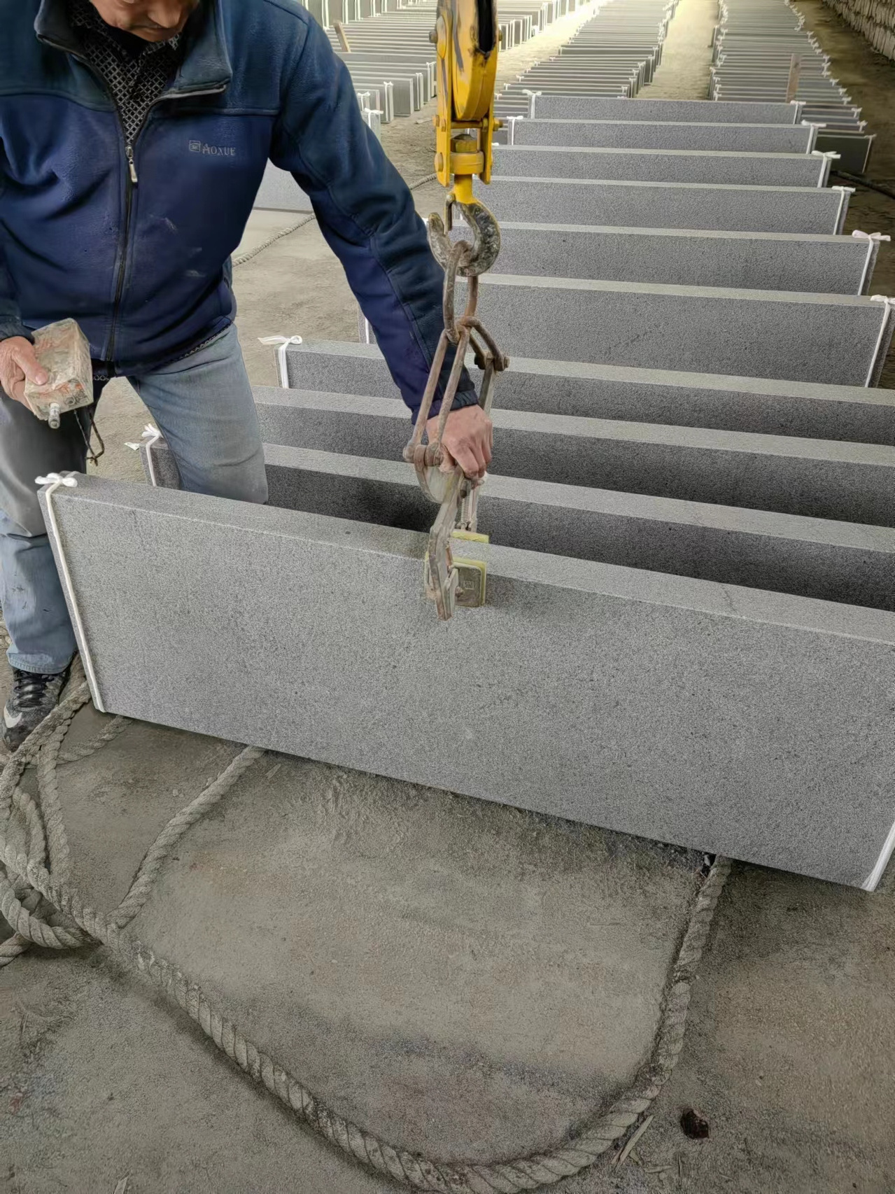 Grey Granite G3654  steps  all sides flamed for yard decoration