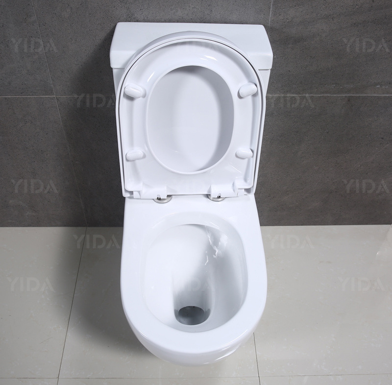 Poland UF Seat CE Two Piece Toilet Big Size WC for Hotel Project Europe Standard Toilet Wc