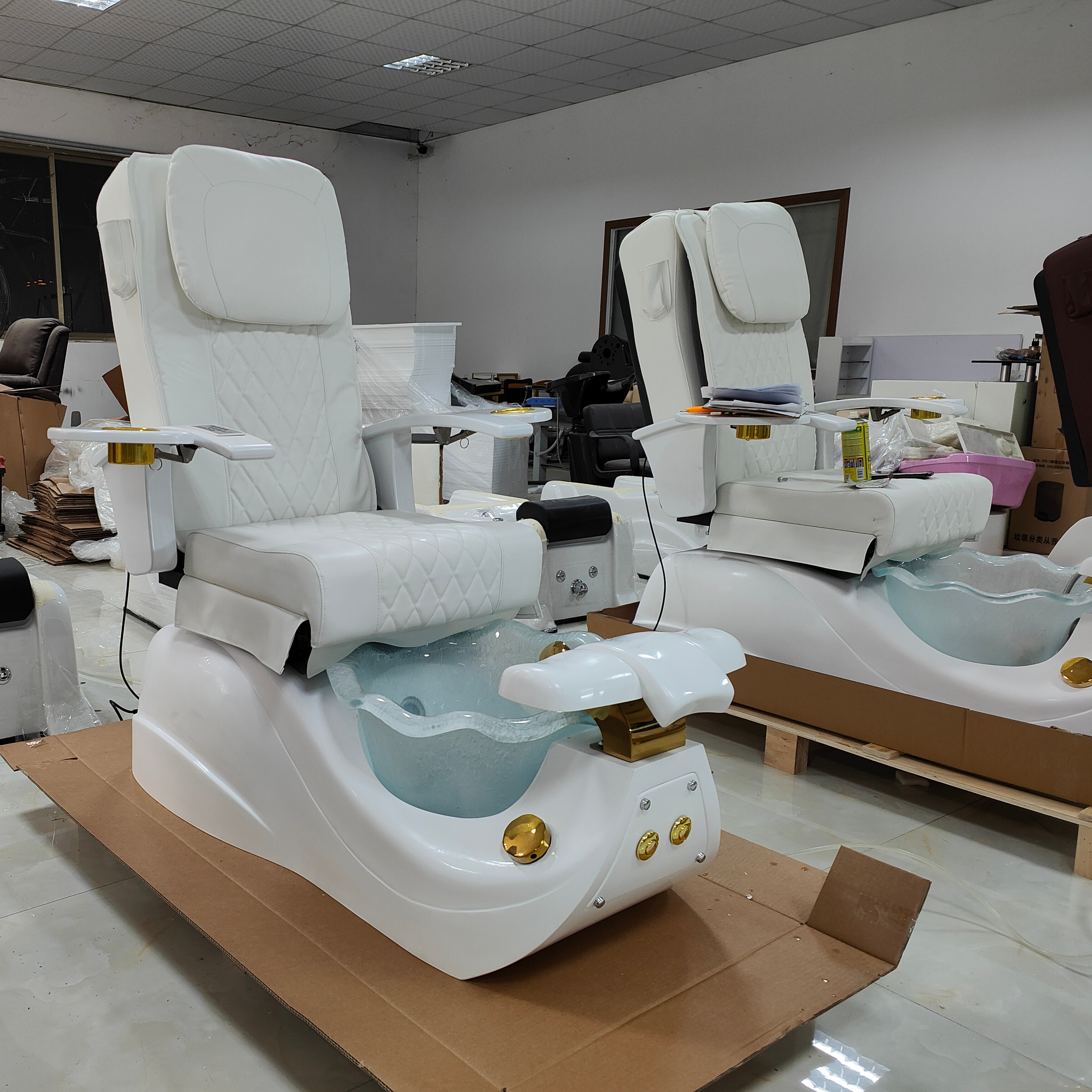 5 motors electric royal pink and gold pedicure spa chairs luxury remote control  with sink foot spa black and gold no plumbing