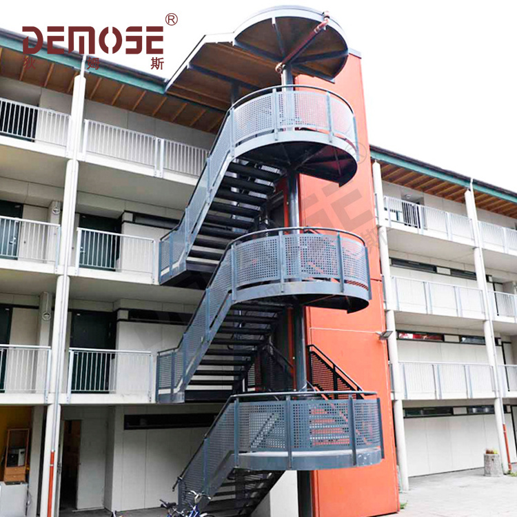 Hotel Outdoor Spiral Staircase Fire Escape Safety Stairs with checkered plate steps