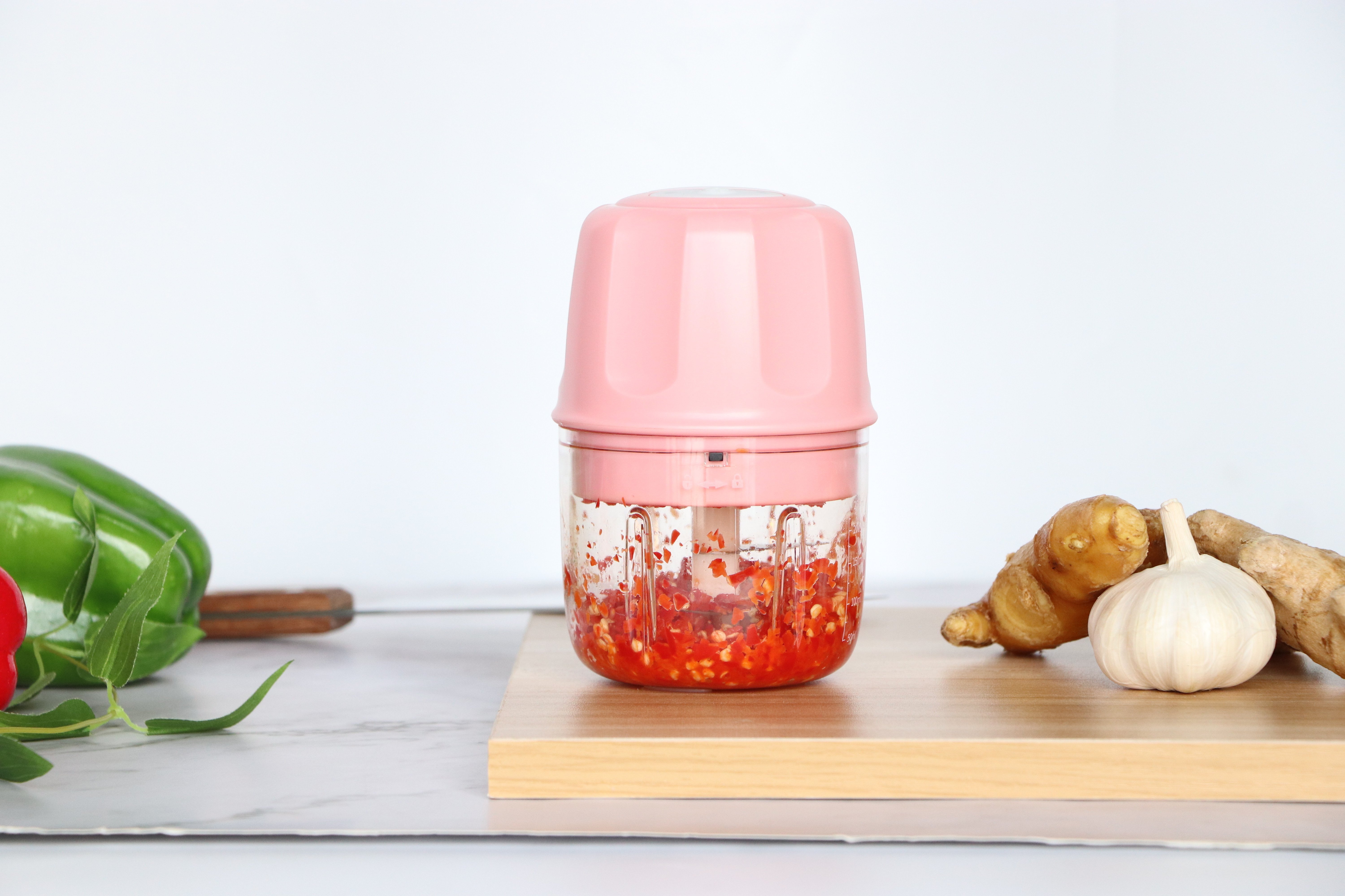 New Arrival Wireless Electric Salad Chopper Mini Garlic Chopper Perfect For Small Foods