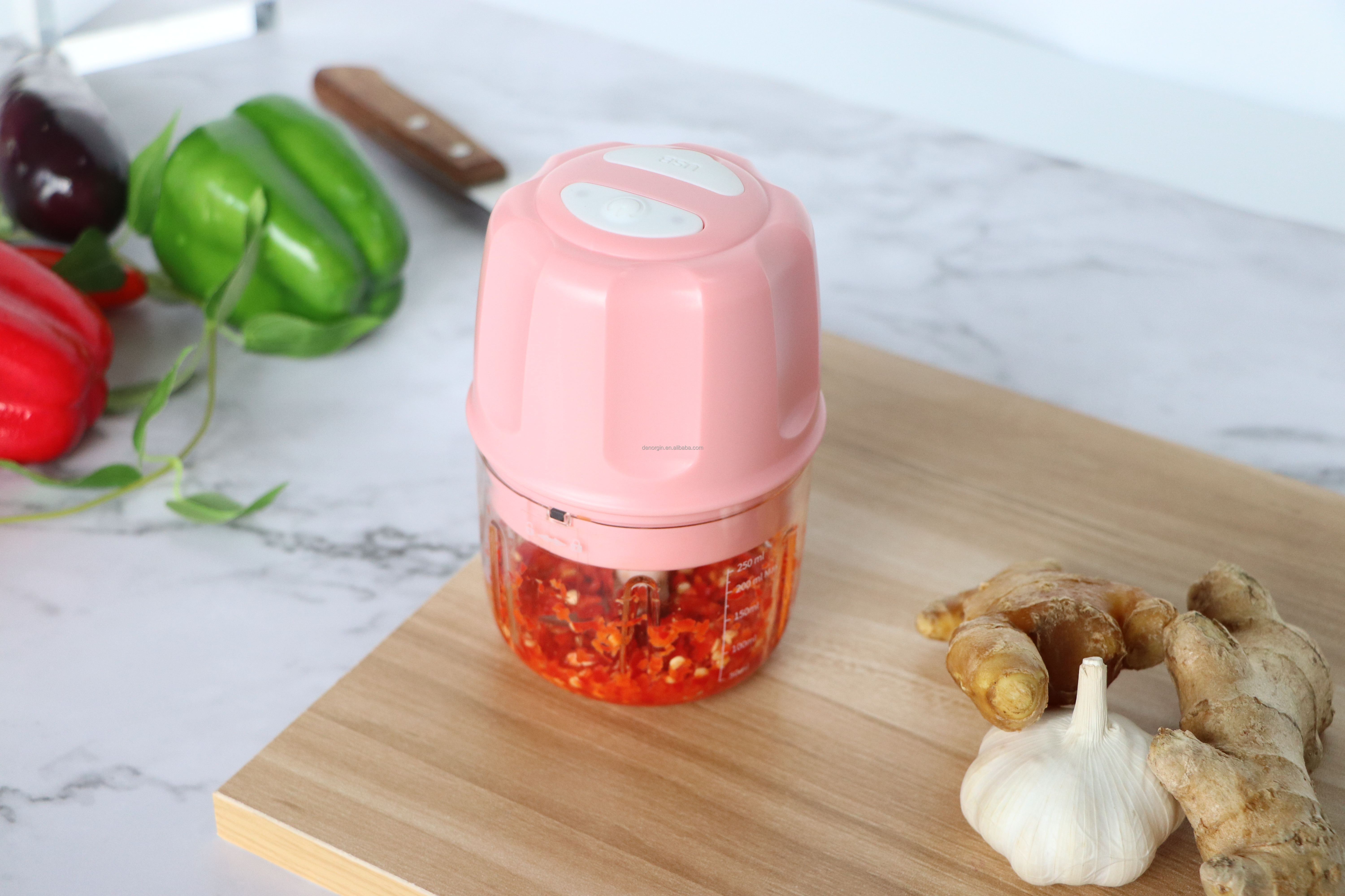 New Arrival Wireless Electric Salad Chopper Mini Garlic Chopper Perfect For Small Foods