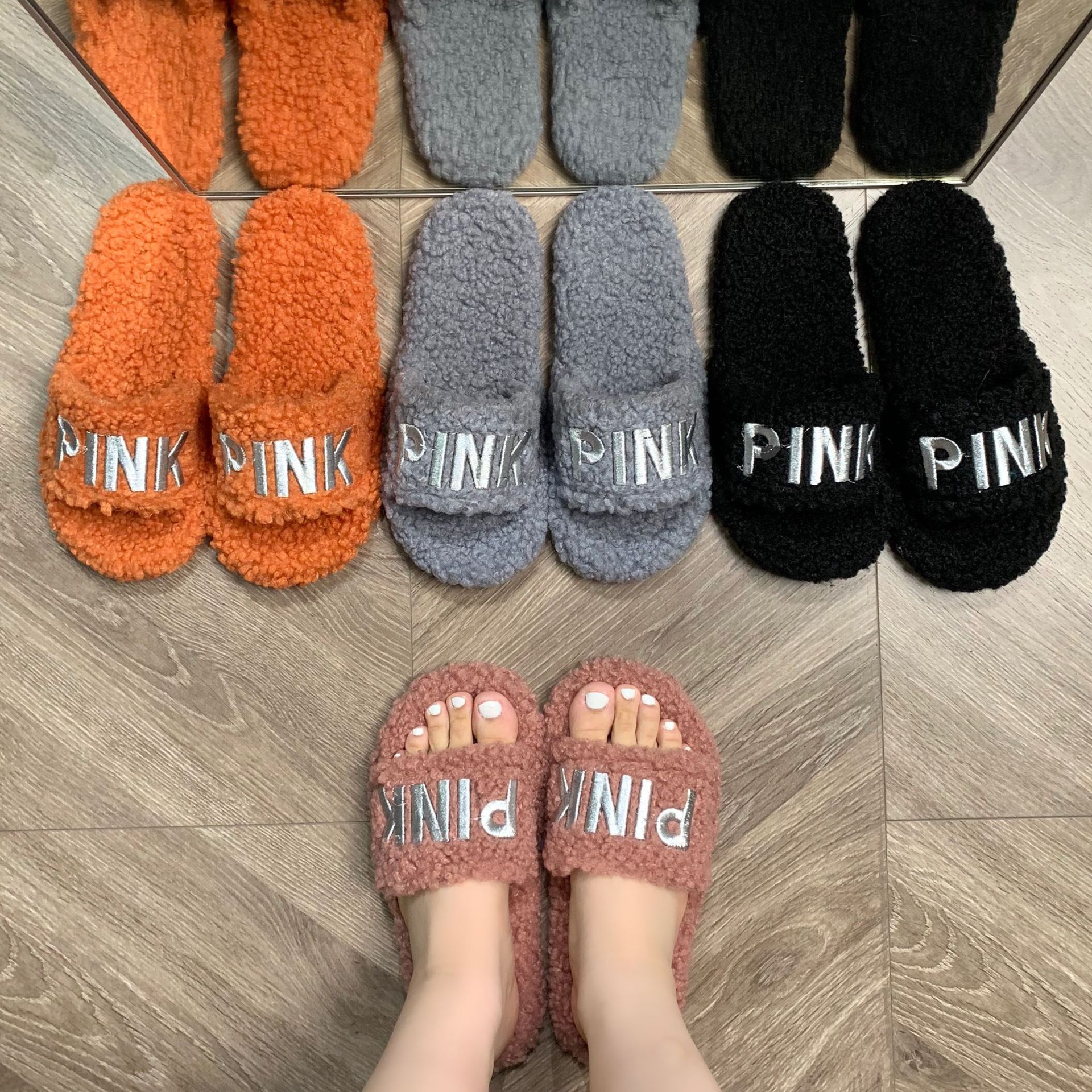 Warm Fluffy Slippers Women Cozy Faux Fur Cross Indoor Floor Slides Flat Soft Furry Shoes Ladies Female Celebrities Flip Flops