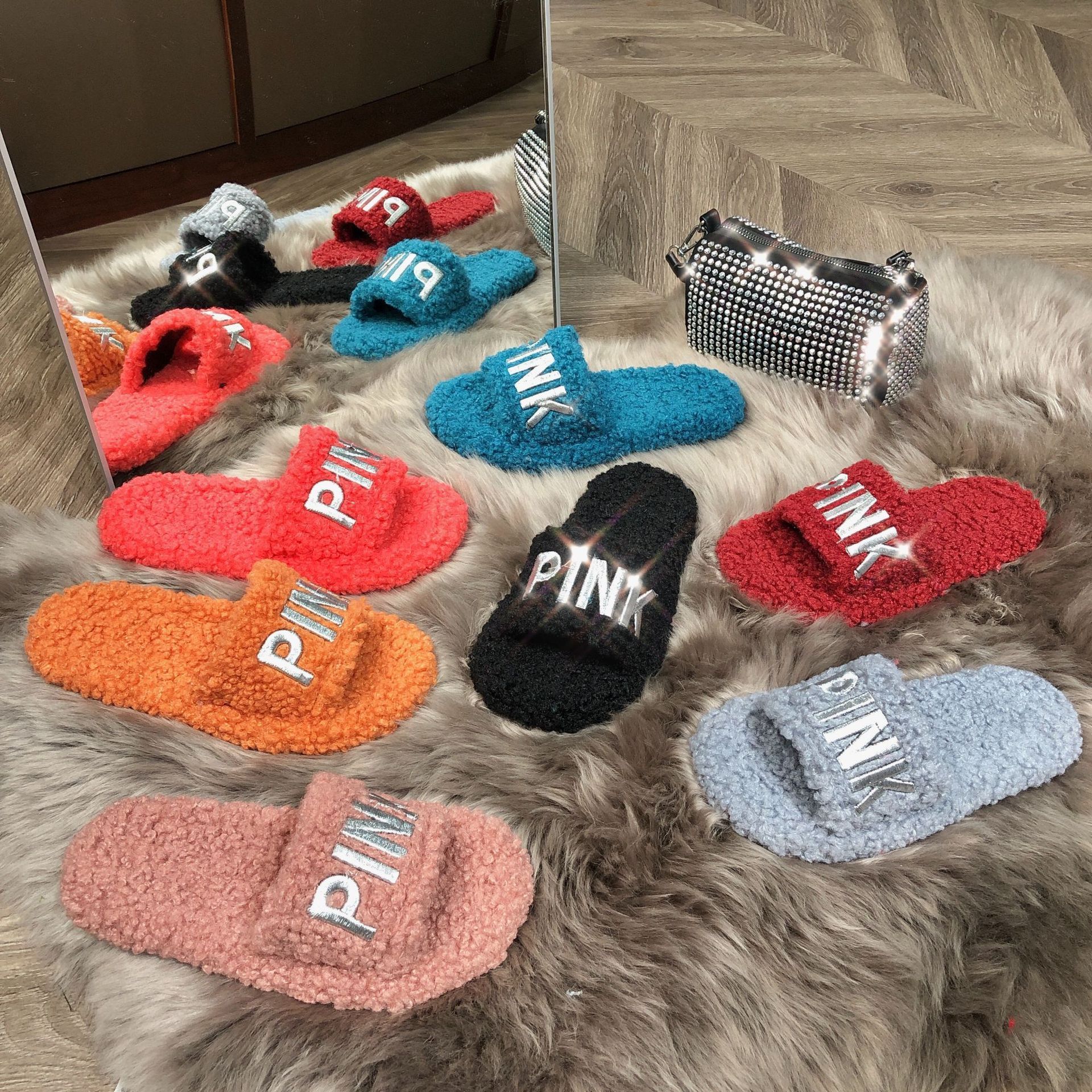 Warm Fluffy Slippers Women Cozy Faux Fur Cross Indoor Floor Slides Flat Soft Furry Shoes Ladies Female Celebrities Flip Flops