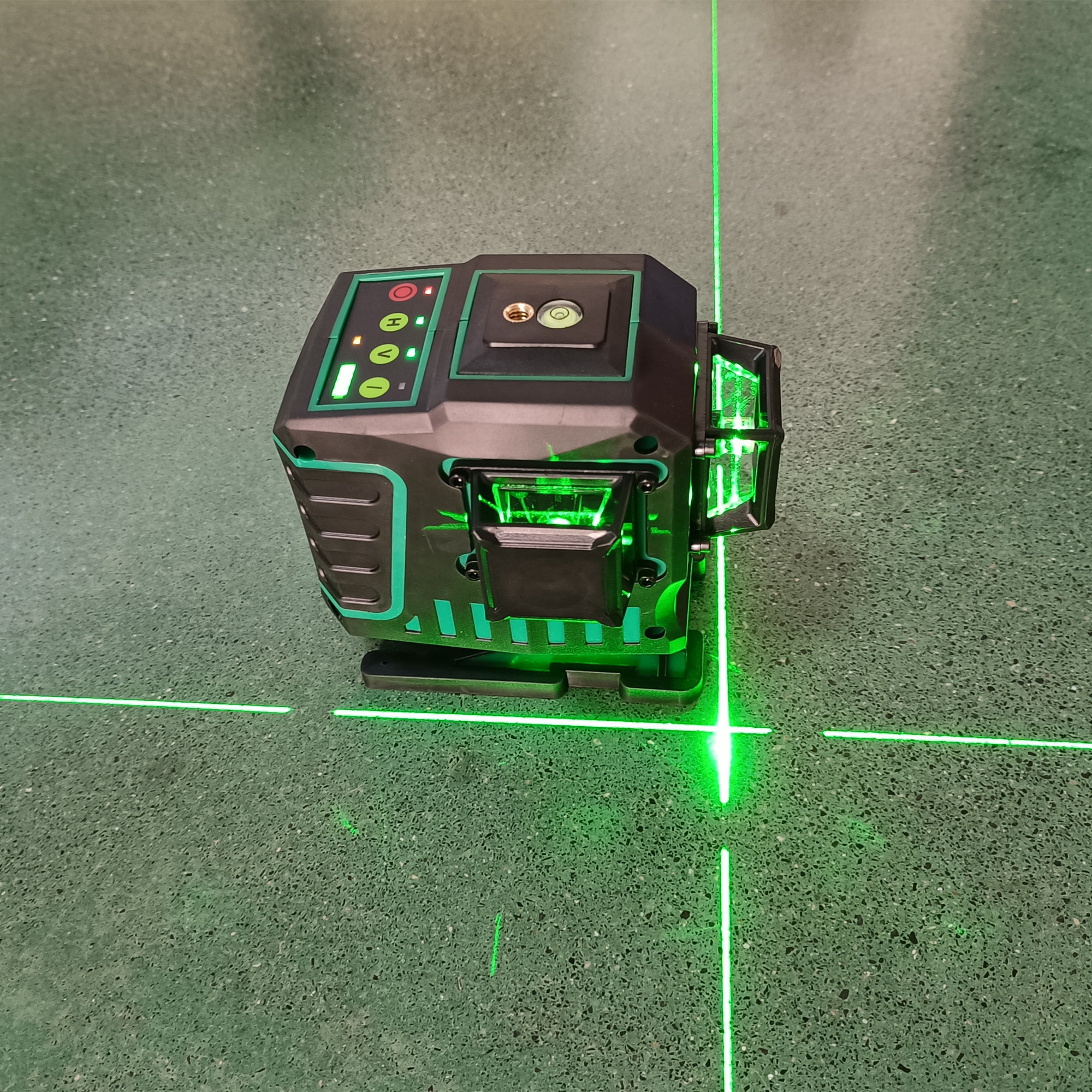 Best Quality New Design Lazer Level Green Beam Laser Cross 12 Line Self Leveling 3D For Building Job