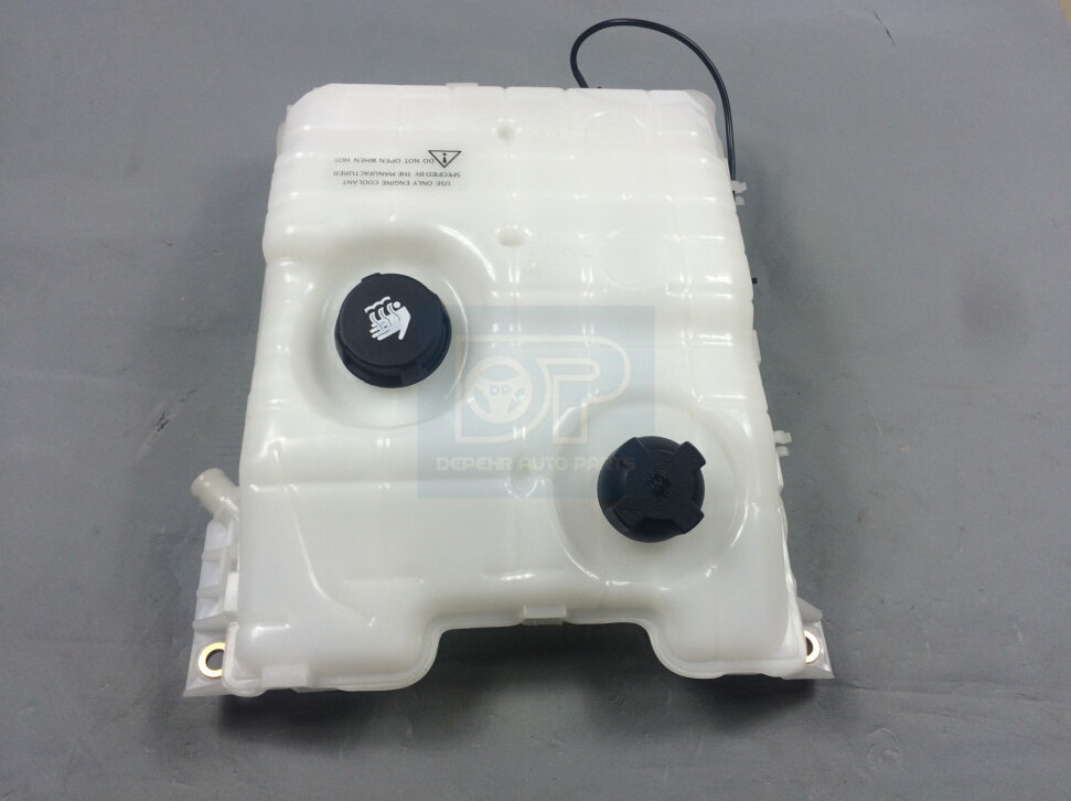 7420828416 20828416 5010619306 European VLV RVI Truck Cooling Water Expansion Tank