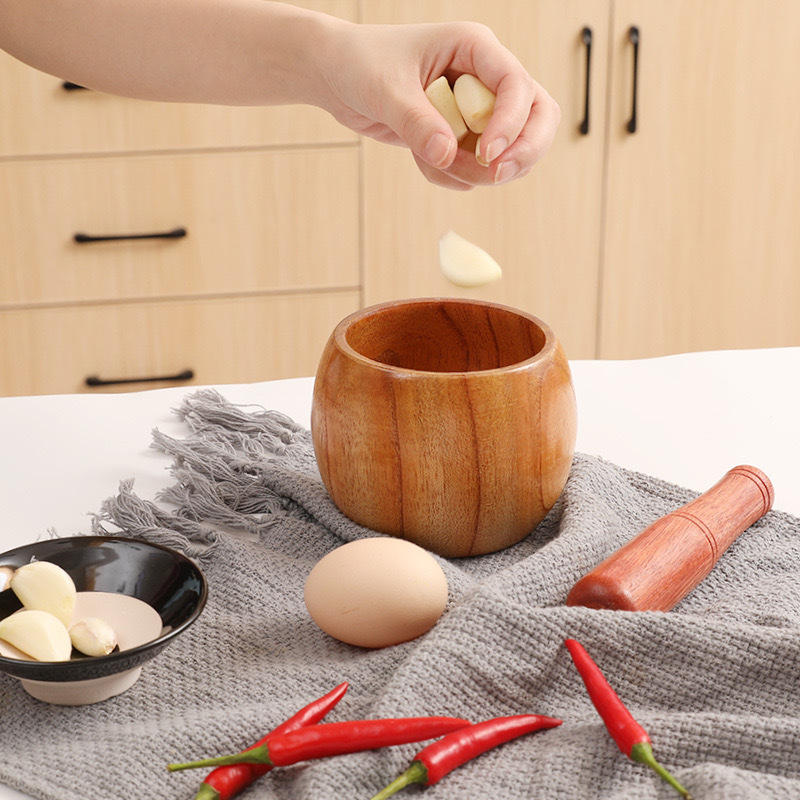 High Quality Wood Manual Food Mills Garlic Masher Wood Hand-Power Nutmeg Mills Manual for Kitchen and Home