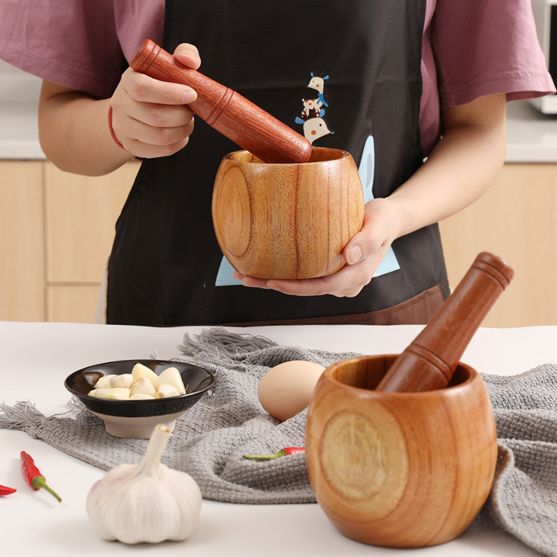 High Quality Wood Manual Food Mills Garlic Masher Wood Hand-Power Nutmeg Mills Manual for Kitchen and Home