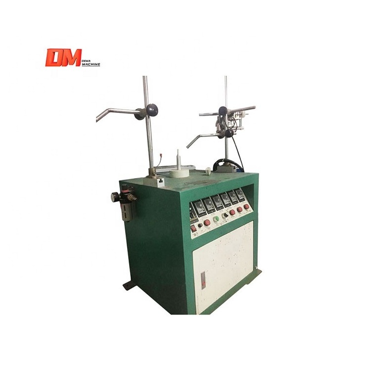 Glass Bottle Spray Painting Machine Chrome Semi Automatic plastic Spray Coating Machine With Three Spray Gun