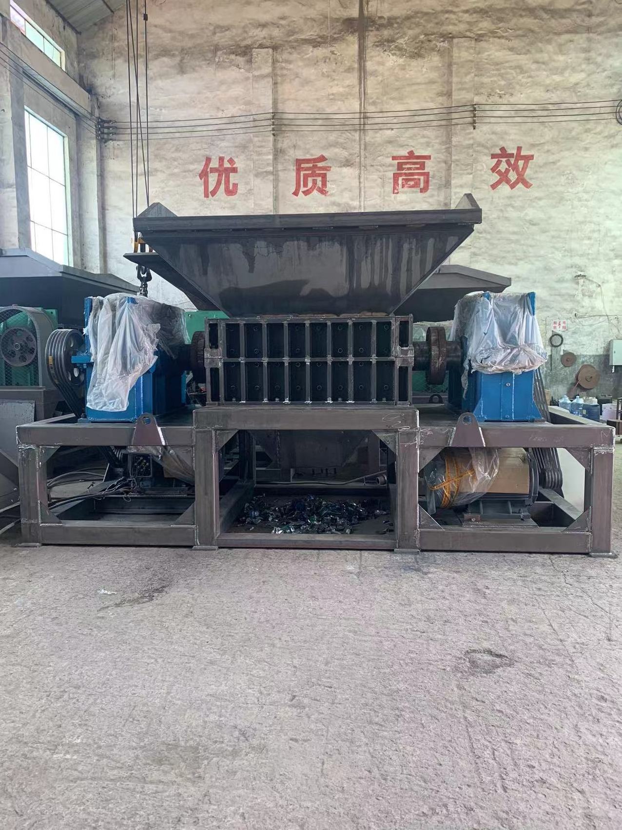 Heavy Duty Industrial Used Car Body Crusher / Car Shell Shredder / Engine Block Shredder on Sale Hammer Mill Crusher 10-350mm