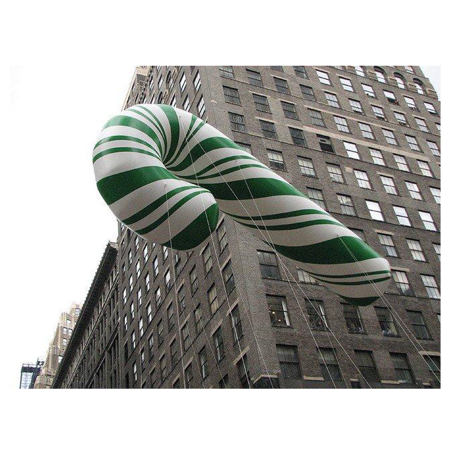 Green sky flying inflatable Christmas candy cane for parade