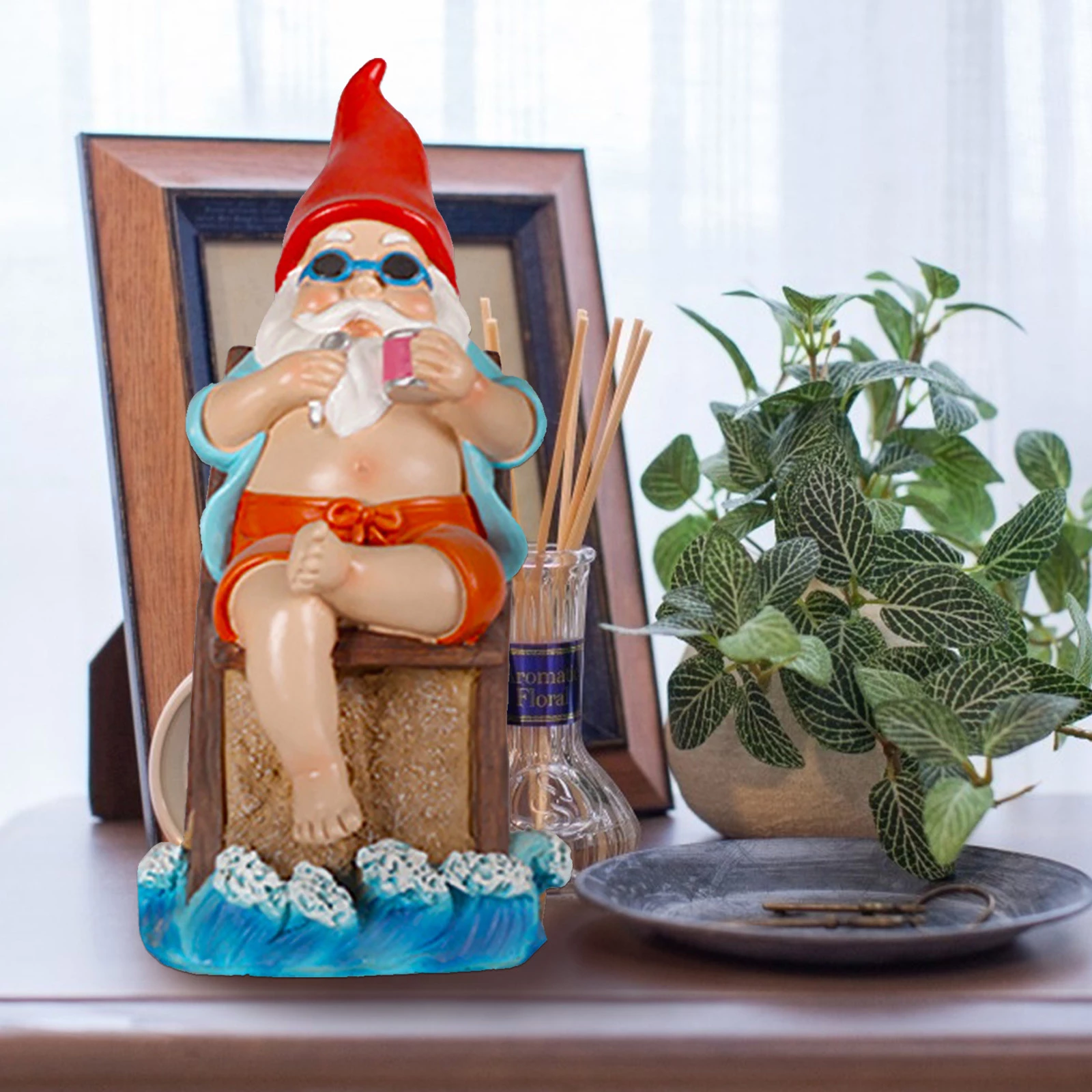 OEM Handmade Hawaii Style Resin Miniature Sunning Beach Gnome Summer Vacation Gifts Ornaments Gnome on Deck Chair